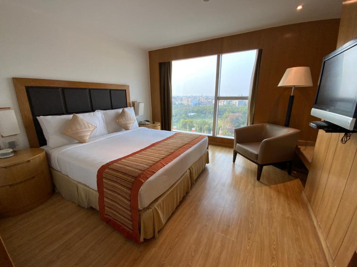 Svelte Delhi, A Member Of Radisson Individuals Hotel New Delhi Exterior photo