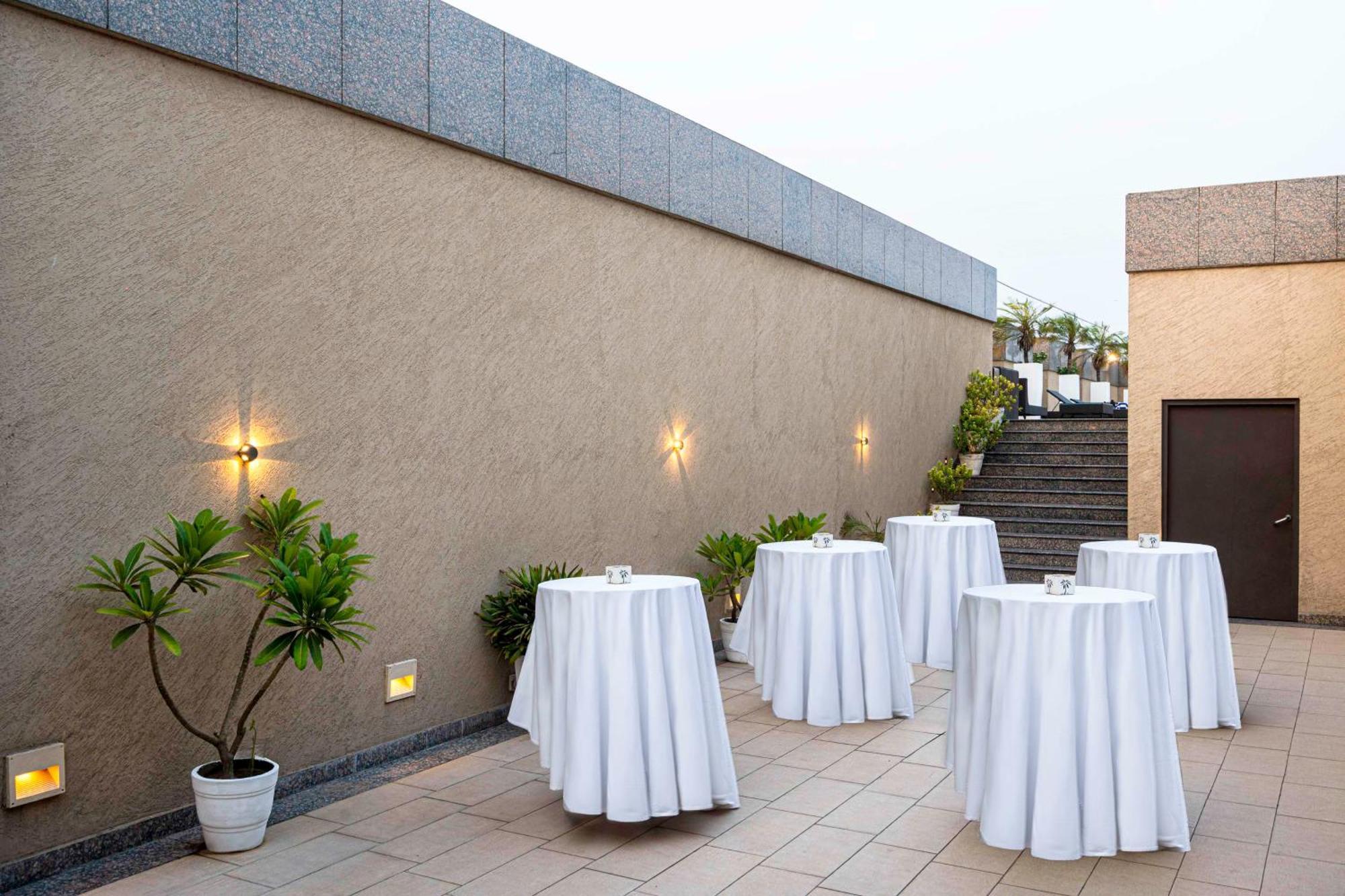 Svelte Delhi, A Member Of Radisson Individuals Hotel New Delhi Exterior photo