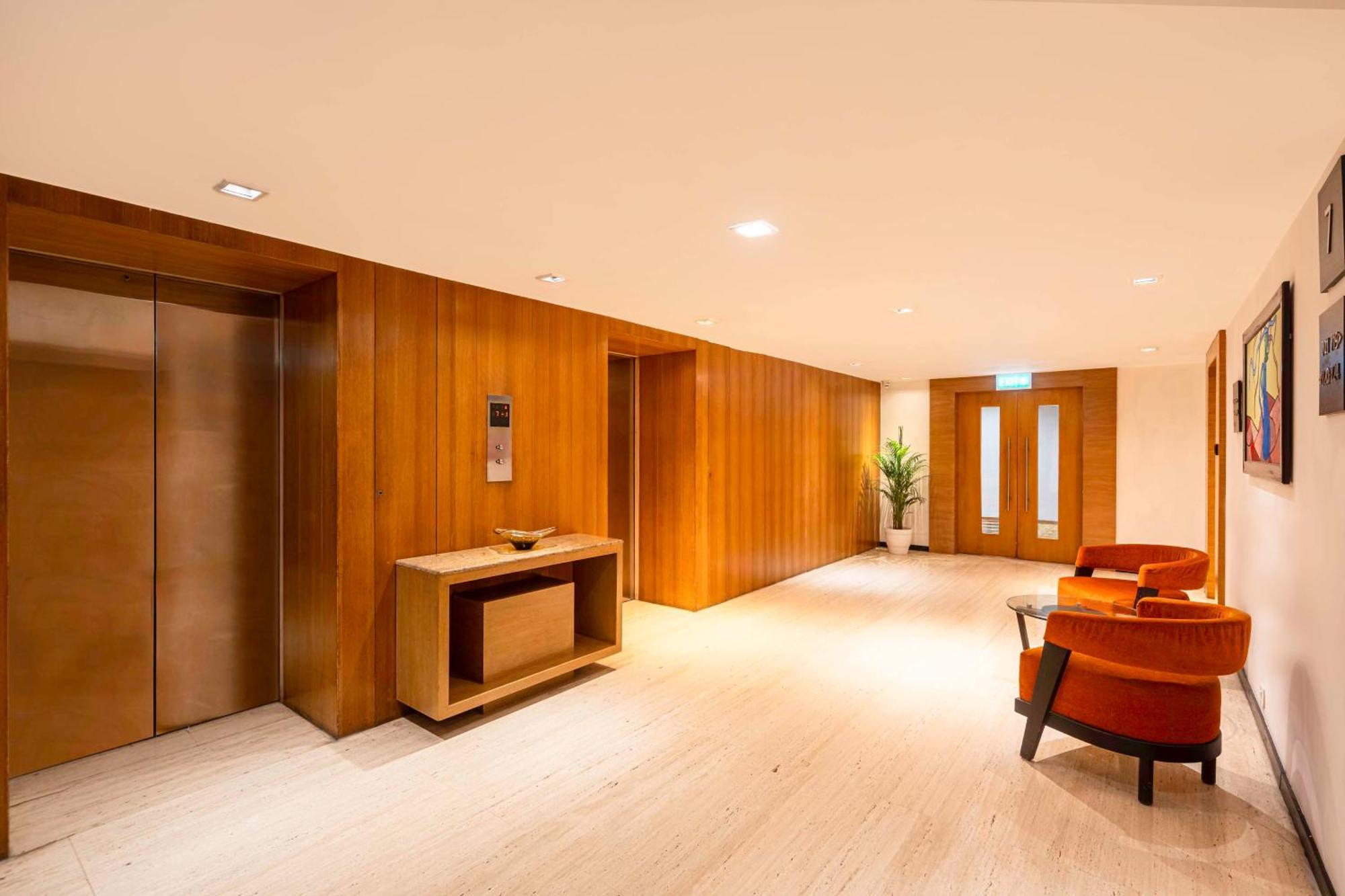 Svelte Delhi, A Member Of Radisson Individuals Hotel New Delhi Exterior photo