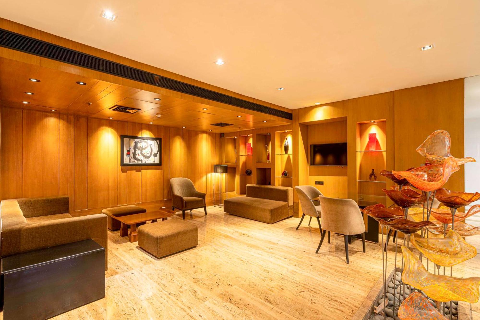 Svelte Delhi, A Member Of Radisson Individuals Hotel New Delhi Exterior photo