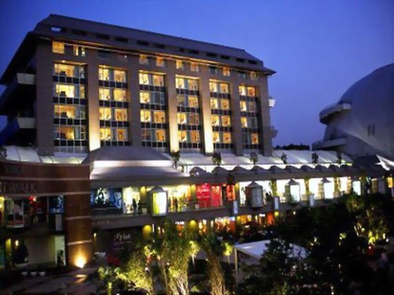 Svelte Delhi, A Member Of Radisson Individuals Hotel New Delhi Exterior photo