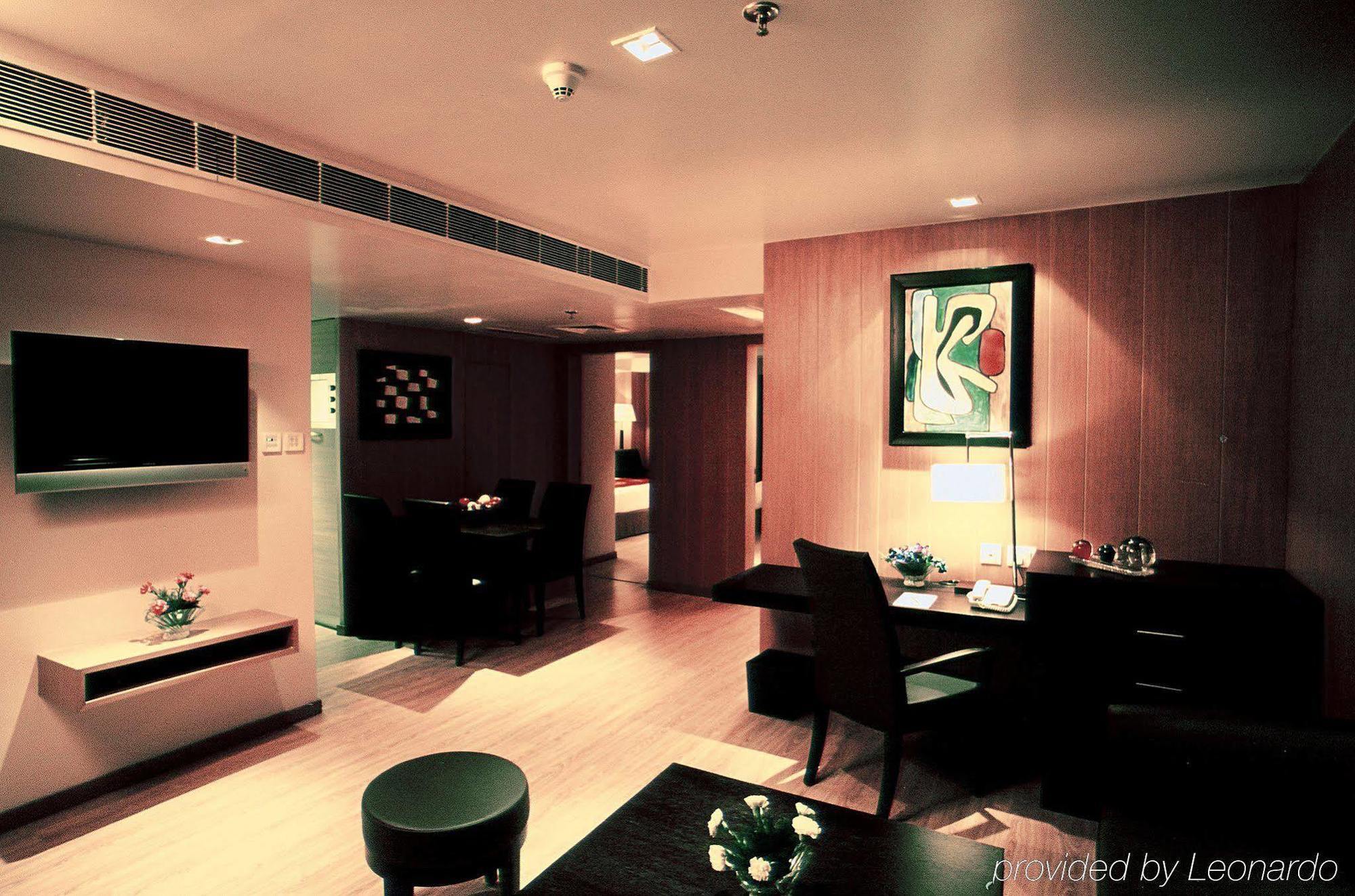 Svelte Delhi, A Member Of Radisson Individuals Hotel New Delhi Exterior photo