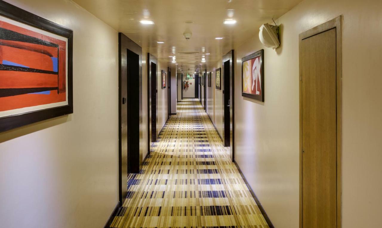 Svelte Delhi, A Member Of Radisson Individuals Hotel New Delhi Exterior photo