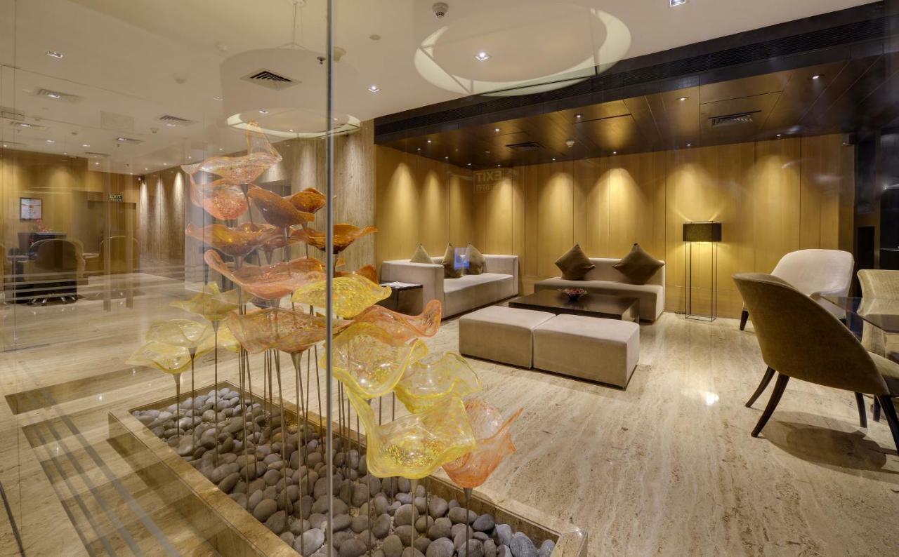 Svelte Delhi, A Member Of Radisson Individuals Hotel New Delhi Exterior photo