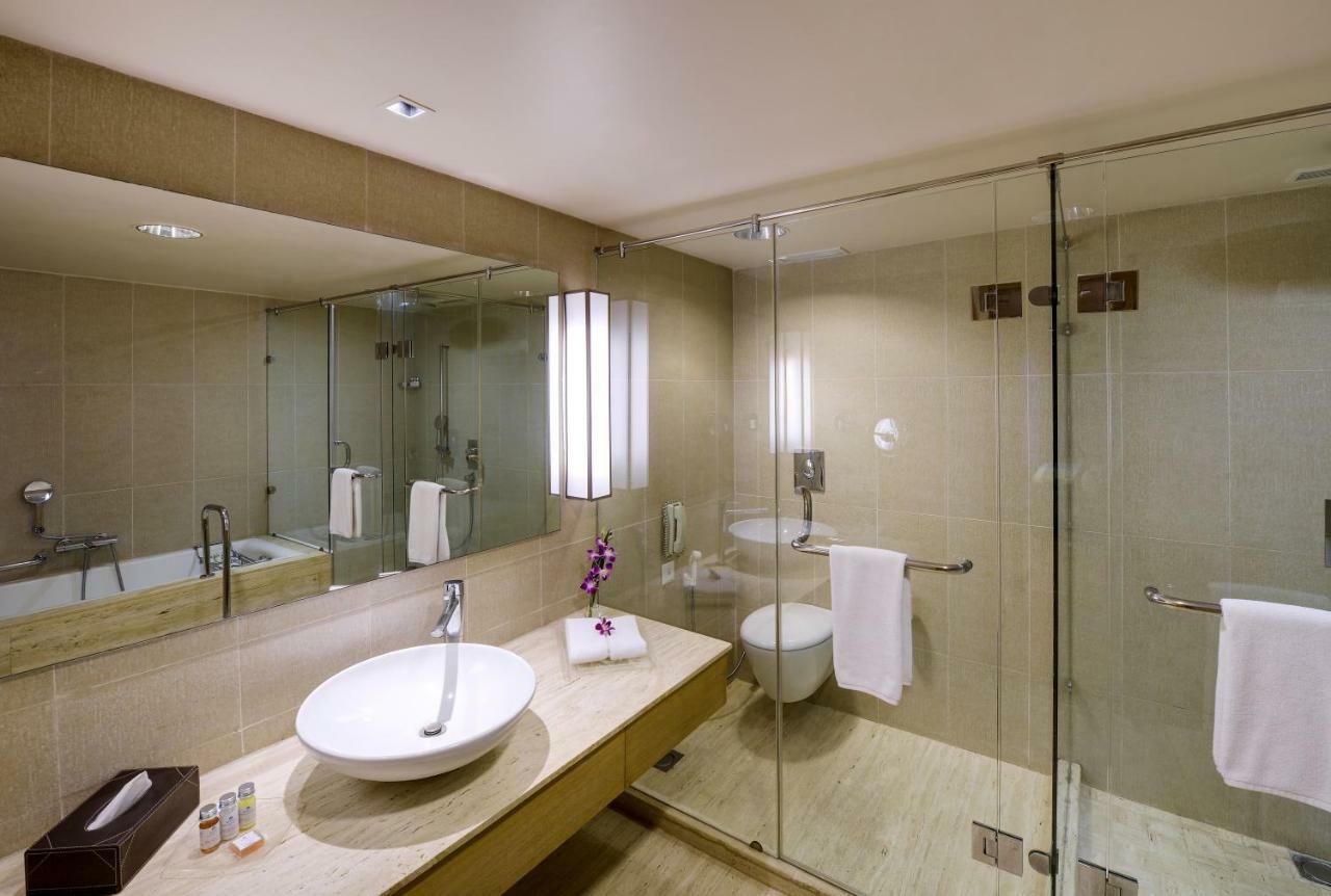 Svelte Delhi, A Member Of Radisson Individuals Hotel New Delhi Exterior photo