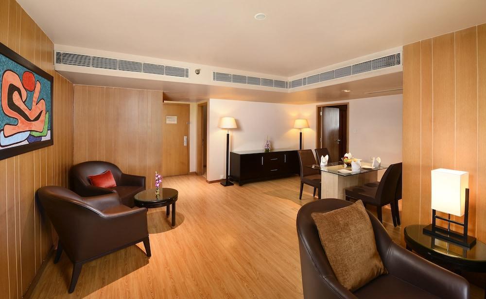 Svelte Delhi, A Member Of Radisson Individuals Hotel New Delhi Exterior photo